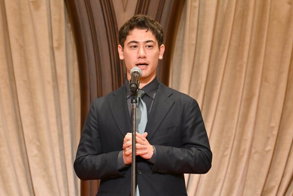 講談社メディアアワード2024, メディアカンファンレンス, 贈賞式, PIVOT, 国山ハセン氏