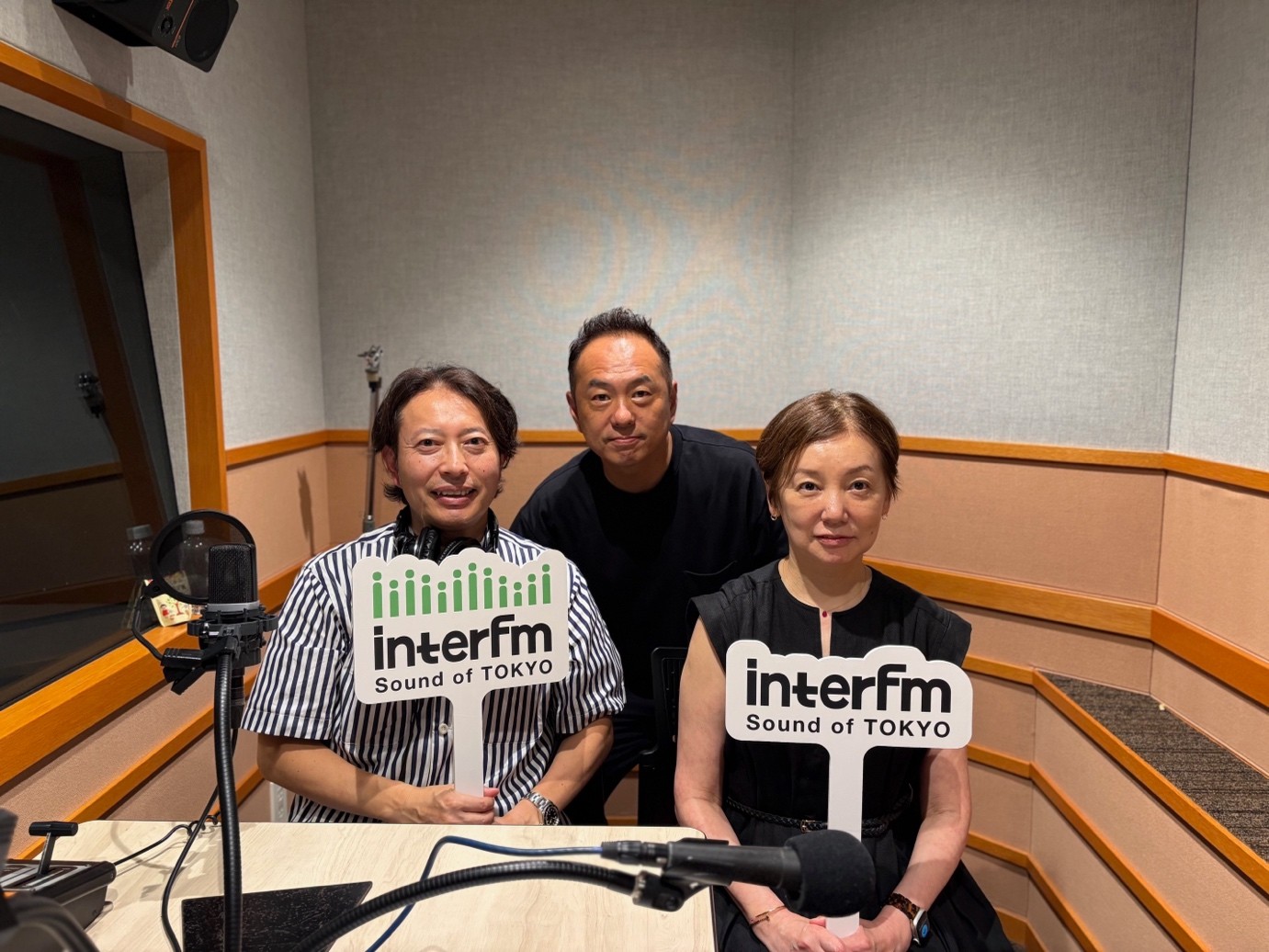 左から、長崎亘宏氏、カンロ株式会社内山妙子氏、田中準也氏