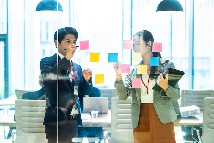 アイデア会議のイメージ