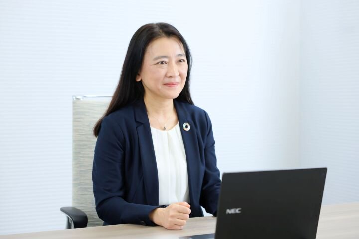 「NECグループはICTの力を最大限に活かし、多様なステークホルダーとともにSDGs17のゴールすべての達成に寄与していきます」と話す廣井さん